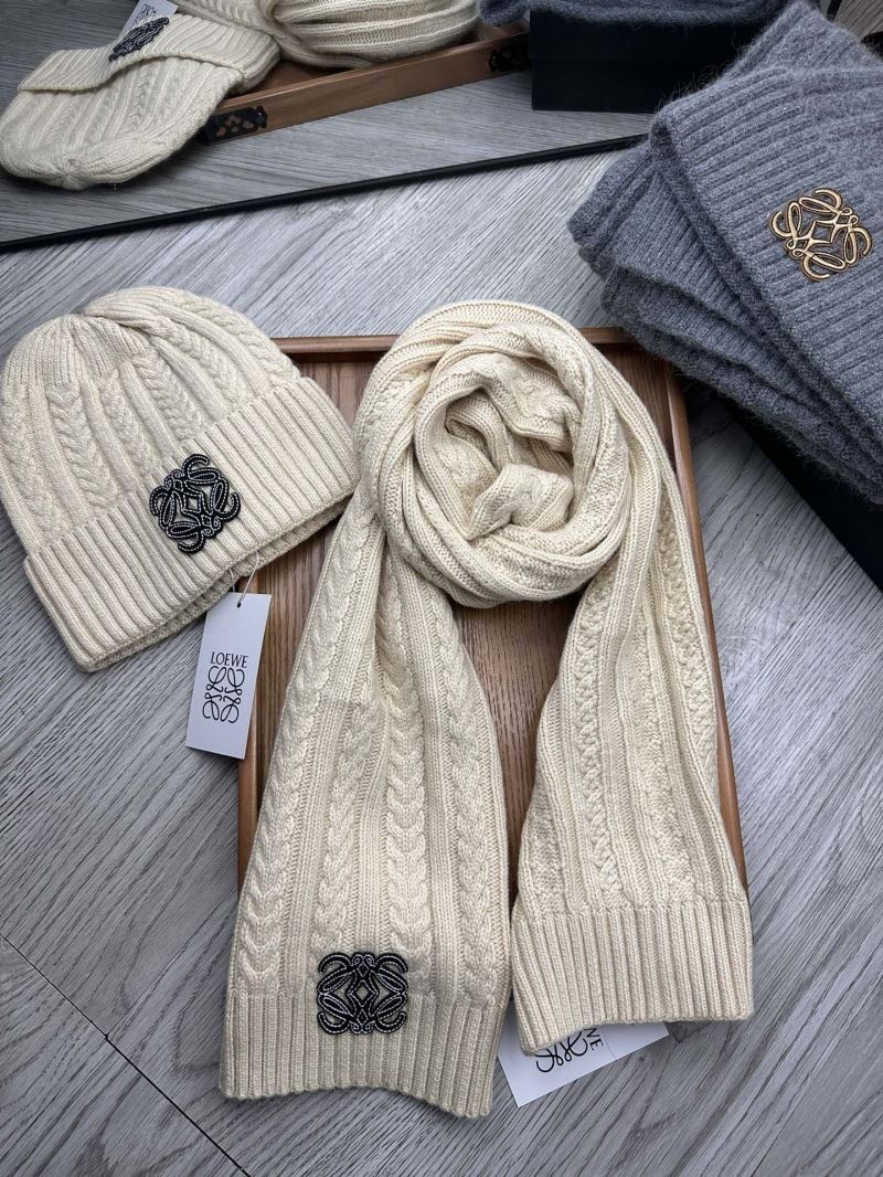 Loewe Caps Scarfs